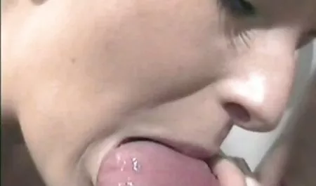 Christi smoothie sex nhật hay không che